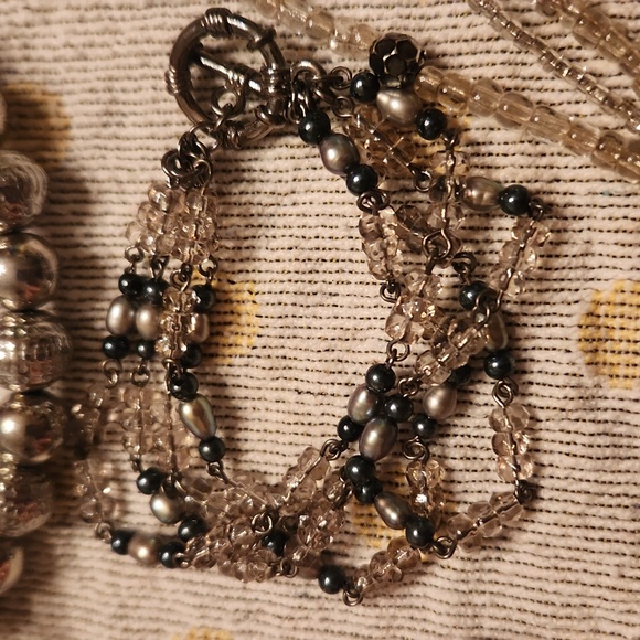 Vintage jewelry fashion lot, silver clear black - Picture 2 of 7